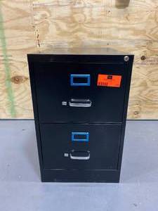 lot 117 image: Metal Filing Cabinet