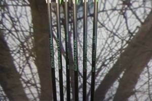 lot 12F image: 6  - Easton Carbon Storm Arrows