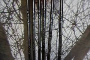 lot 12G image: 6  - Easton XX75 Game Setter Arrows