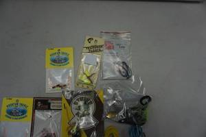 lot 190 image: Fishermans BaitLure Package