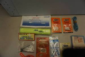 lot 202 image: Fishermans BaitLure Package