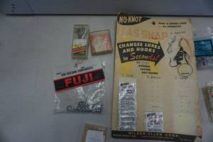 lot 203 image: Fishermans BaitLure Package