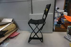 lot 286 image: HT Greenhouse Folding Camp Chair