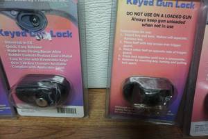 lot 105 image: 4 -  Franzen Security Products Universal Keyed Gun Trigger Locks