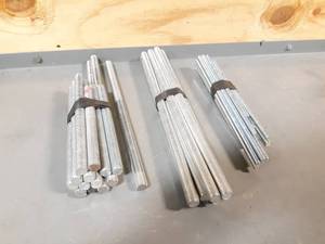 lot 492 image: (23) Pieces of 58 Threaded Ready Rod - Lengths from 7 to 16  Bundle of Smaller Ready Rod