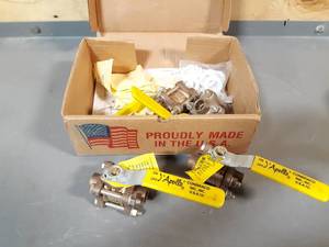 lot 488 image: NEW Lot of 4 Apollo 12 Brass Ball Valves - Solder Connection