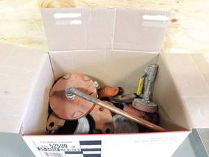 lot 577 image: Box Lot of Victaulic Fittings 1 to 6