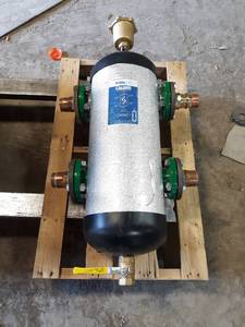 lot 453 image: Caleffi HydroCal Series 549 - Combination Air, Dirt & Hydraulic Separator