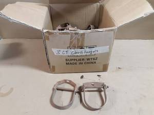 lot 624 image: NEW Lot of 22 3 Pipe Clevises