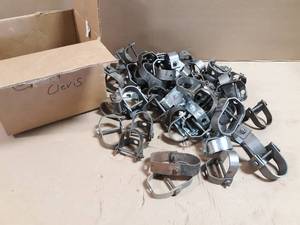 lot 626 image: NEW Lot of 58 1-14 IP Pipe Clevises