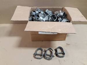lot 634 image: NEW Lot of 96 1-14 IP Pipe Clevises