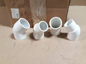 lot 643 image: Box of 29 Spears PVC 1-12 45° Elbows & Street Elbows Fittings