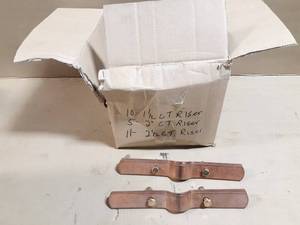 lot 661 image: NEW Lot of 26 2-12, 2 & 1-12 Copper Tube Riser Clamps