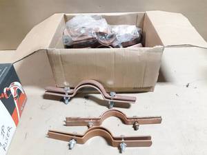 lot 667 image: NEW Lot of 20 3 & 4 Copper Tube Riser Clamps