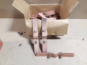 lot 668 image: NEW Lot of 28 1 Copper Tube Riser Clamps