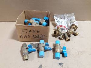 lot 691 image: Box of (11) Brass 58 Flare Gas Valves & (5) 12 Shower Lock Elbows