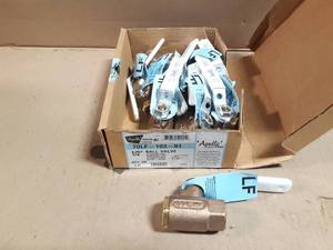 lot 695 image: New Box of (10) Apollo 12 Brass Ball Valves