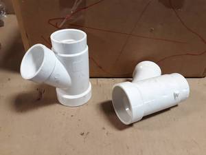 lot 723 image: Lot of (31) 2 x 1-12 x 1-12 PVC DWV Wyes