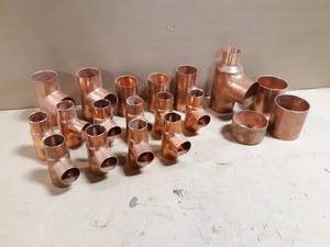 lot 748 image: Lot of (19) Copper 1-12, 2 & 3  Pipe Fittings - Lot weighs about 15 LBS