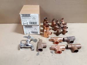lot 759 image: Lot of (26) Copper 1-12, 1-14 & 1  Reducing Tees  Brass Lab Faucet