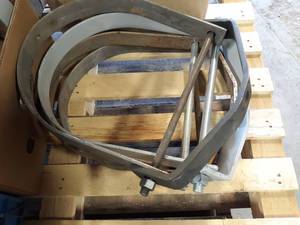 lot 779 image: Lot of (4) 12 Steel Pipe Hangers  Clevises