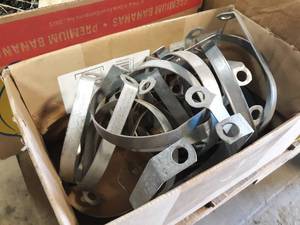 lot 791 image: Box of Assorted 3 & 4 Loop Pipe Hangers (No Nuts)