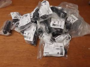 lot 917 image: Lot of (35) Uponor ProPex EP Reducing Tees 1-14 x 1-14 x 12