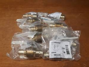 lot 927 image: Lot of (10) Uponor ProPex 1 Brass PEX Ball Valve