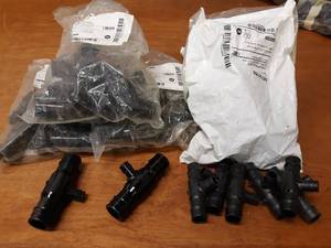 lot 933 image: Lot of (65) Uponor ProPex Ep Reducing Tees 1 x 1 x 12 & 34 x 34 x 12