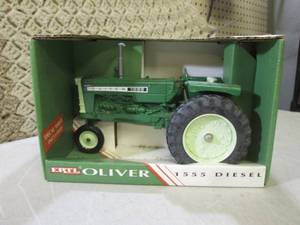 (C-4) Vintage Ertl Oliver 1555 Dies...