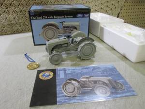 (C-4) Vintage Ertl 1942 Ford Fergus...