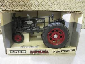 (BSB) Vintage Ertl McCormick-Deerin...