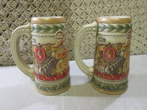 (BS) 2 Vintage Strohs Fire Brewed ...