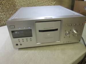 (RM2) Sony CDDVD Player DVP-CX777E...