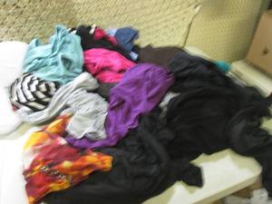 (EW4) Bag Full of Assorted Clothes...