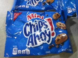 (C-2) 20 Bags of Chips Ahoy Mini Co...
