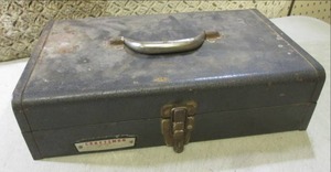 (D-2) Vintage Craftsman Tool Box 16...