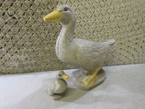 (F-2) Concrete Duck and Duckling 13...