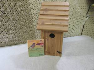 (EC1) Cedar Birds Nest...