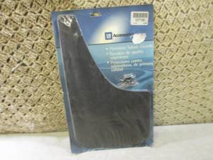 (E-1) Pair of GM Accessories Premiu...