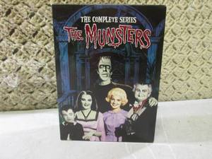(EC1) The Munsters The Complete Ser...
