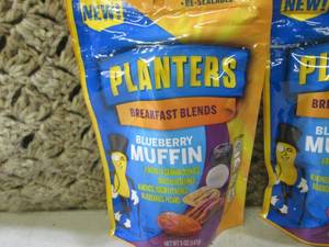 (B-3) 6 Bags of Planters Breakfast ...