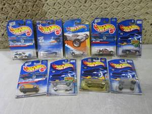 (F-0) Lot of 9 Assorted Hot Wheels...