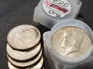 lot 33 image: AU-UNC ROLL OF 1982-D KENNEDY HALF DOLLARS 20 COINS