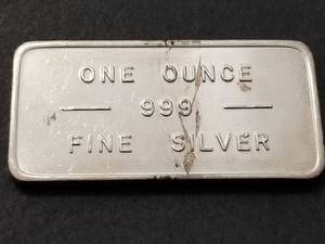 lot 38 image: 1 TROY OZ. .999 FINE SILVER BAR VINTAGE BACHE