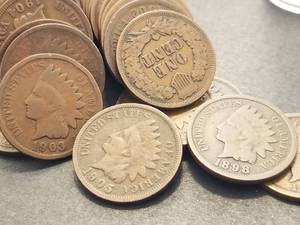 lot 60 image: ROLL OF 50 MIXED DATE INDIAN HEAD CENTS G-VG