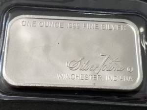 lot 75 image: 1 TROY OZ. .999 FINE SILVER BAR PROSPECTOR BY SILVERTOWNE SEALED