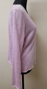 lot 19 image: Eileen Fisher Sweater - Like New