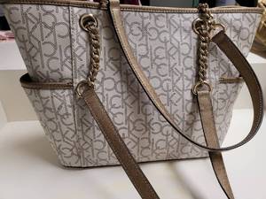 lot 54 image: New Calvin Klein Purse