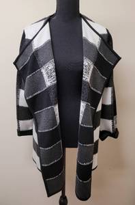 lot 56 image: Like new Alfani Colorblock Sweater
